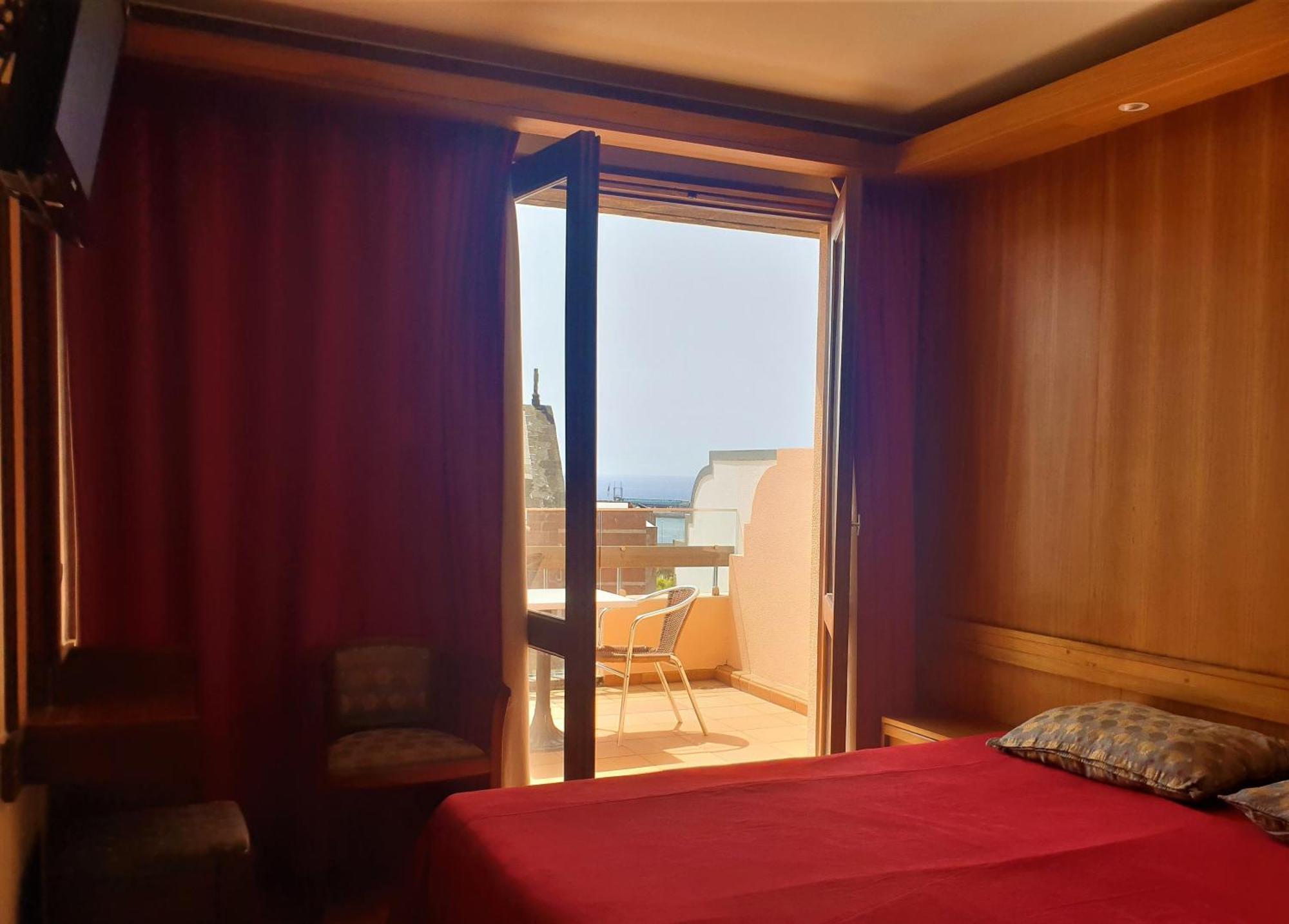 Hotel Catedral Funchal  Room photo